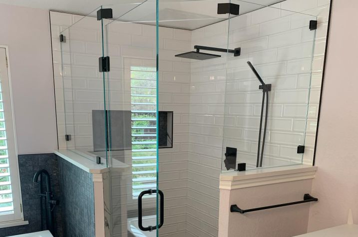 Neo-Angle Shower Doors
